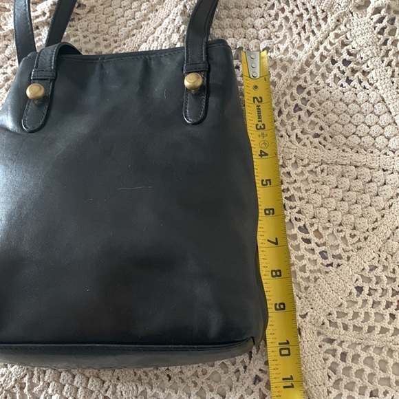 The Leather Co. Liz Claiborne Black Leather Shoulder Bag #124 - Picture 11 of 15